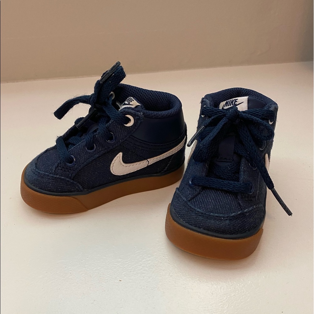 Nike toddler shoes